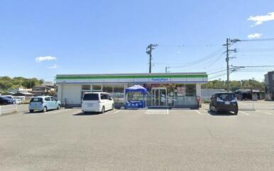 ファミリーマート小野鶴店