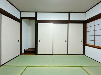 「和室」畳表替え、障子貼替え、襖貼替えを行いました。