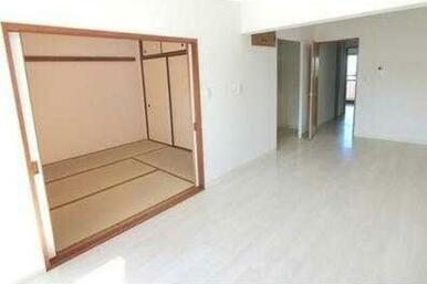 ※別号室参考写真。反転タイプになります。