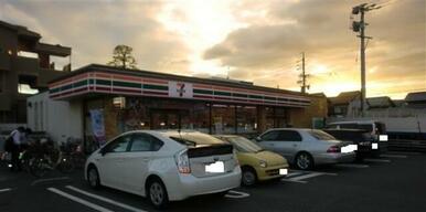 セブンイレブン上足洗店