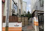 情報提供会社