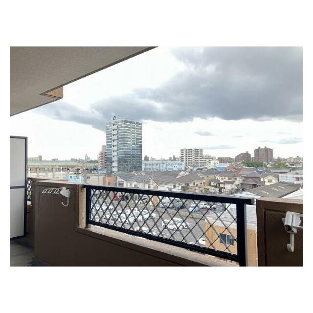 「バルコニー」眺望の良く、最高の良い角部屋です。