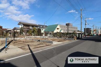 南側約7.5M幅員の公道。車の出し入れもスムーズに行えますね＾＾