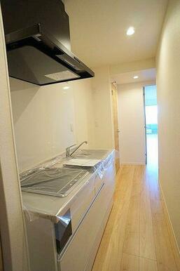 キッチン　２口ＩＨコンロのキッチンです