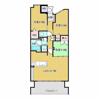 16.7帖の広々LDKに加え、洋室2部屋と4.5帖の和室があり、家族構成やライフスタイルに応じた多彩な使い方が