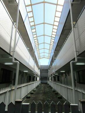 建物内　※現況優先