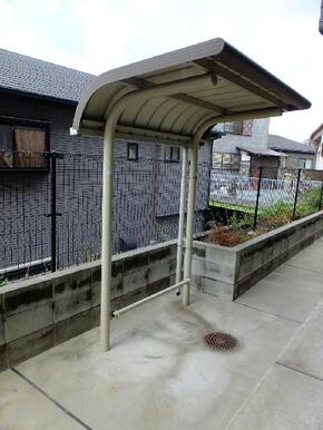 屋根付駐輪場