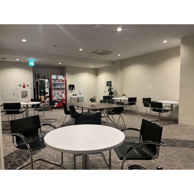 ラウンジ