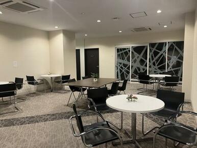 ラウンジ