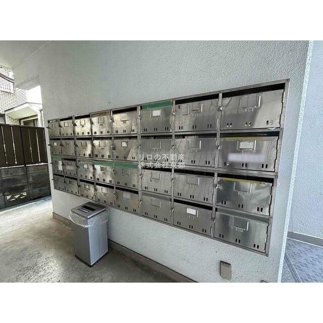 お部屋に直接投函されない集合ポストあります！