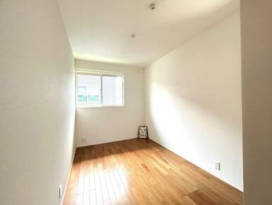 【南西側洋室別角度】