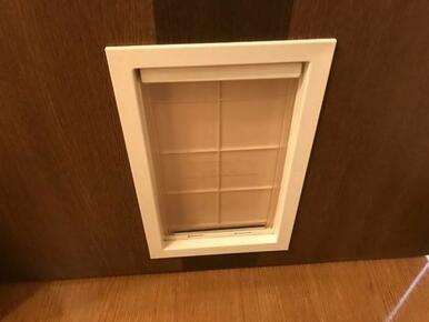 ペット用小窓
