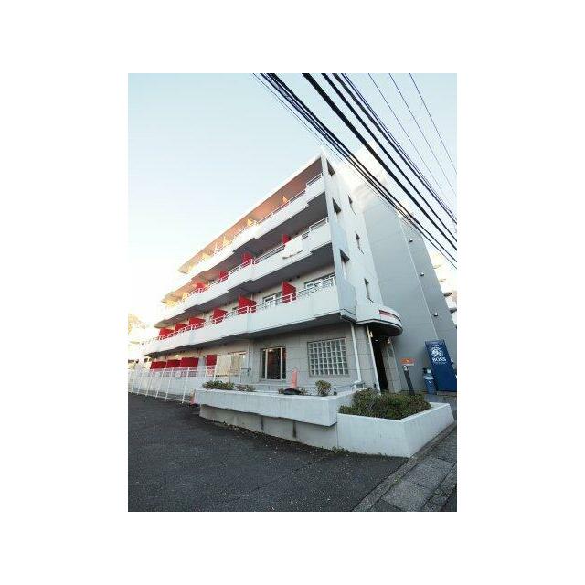 シンプルで落ち着いたデザインの外観です