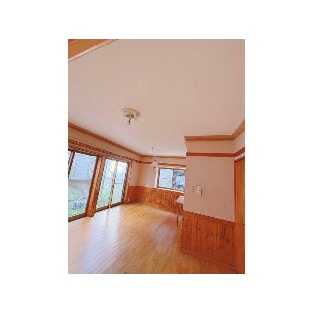 木の温もりが感じられるLDK！
