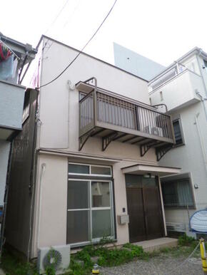 ★保土ヶ谷駅まで徒歩13分・バス利用で横浜駅、桜木町駅までアクセス可能・駐車場1台付無料★