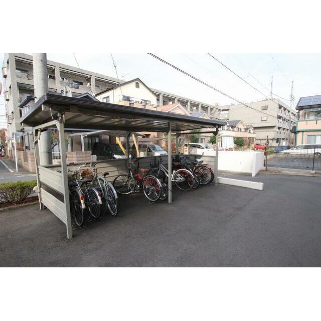屋根付き駐輪スペース！