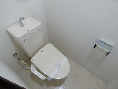 ★温水洗浄便座付きです★