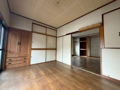 個人の部屋や寝室として使える洋室です