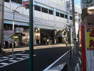 駅が見えます