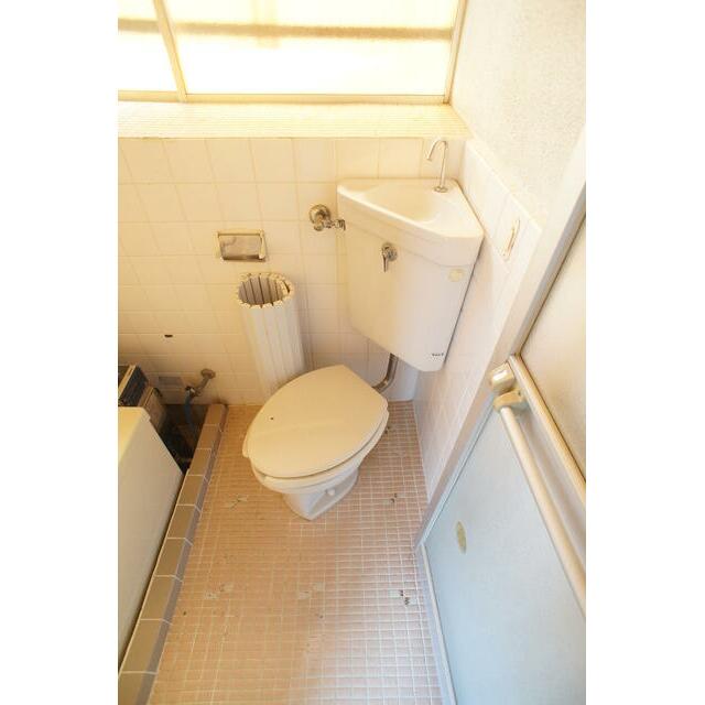 白を基調とした空間で落ち着きます♪