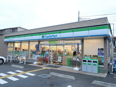 ファミリーマート 所沢ニュータウン店