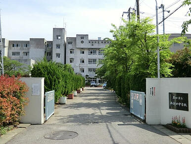両新田中学校