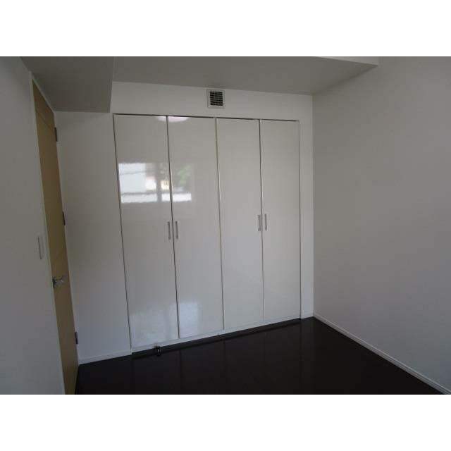 内装２４