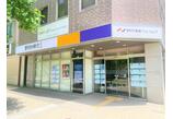 情報提供会社
