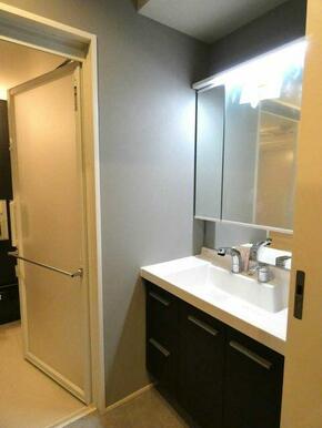 嬉しい幅広タイプの洗面台です！