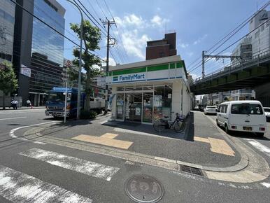 ファミリーマート平沼一丁目店