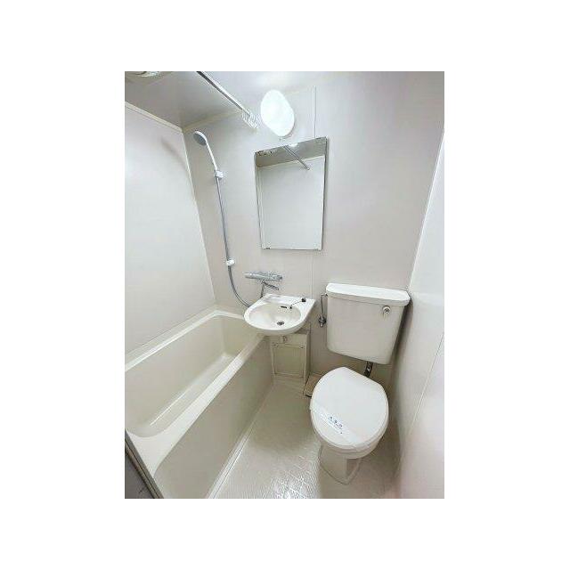 ※同建物ほかのお部屋の写真です。