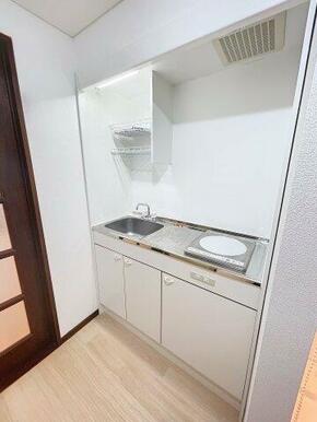 ※同建物ほかのお部屋の写真です。