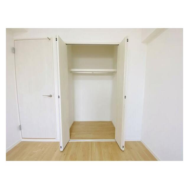 北西洋室の収納スペース