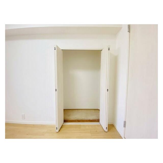 北東洋室の収納スペース