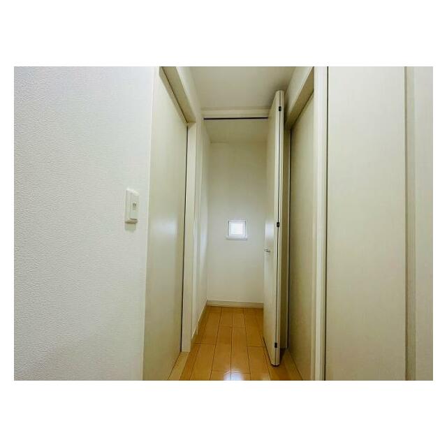 廊下収納２