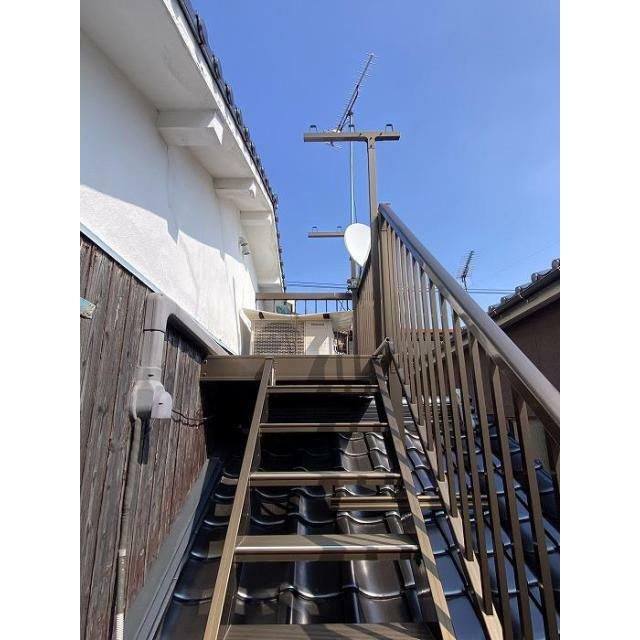 ベランダへの階段