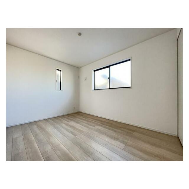 各部屋にクローゼットが付いているので整理整頓も安心＾＾