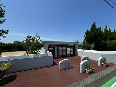 市立南花台小学校、南花台中学校