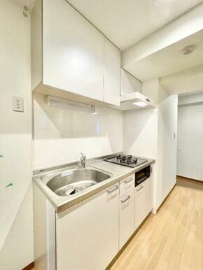 グリル付き２口ガスシステムキッチン♪