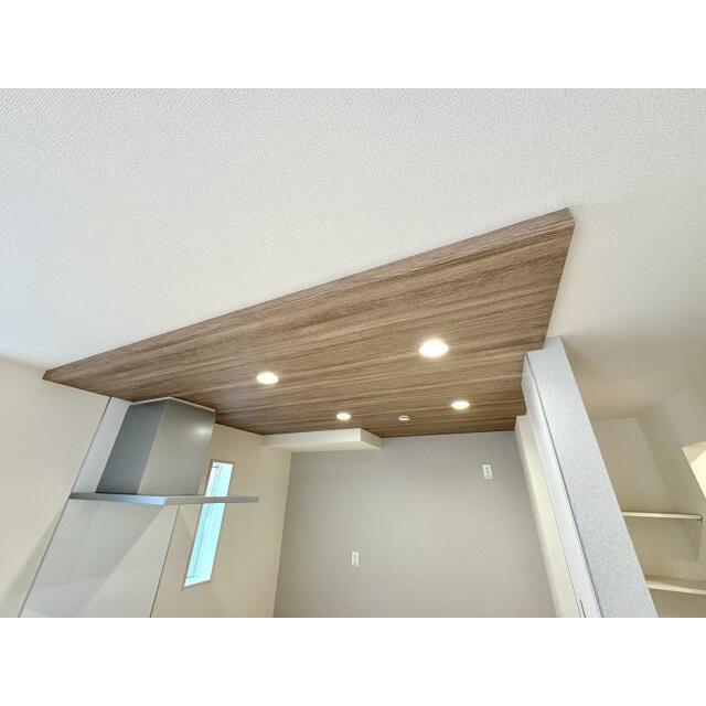 ポップアップ天井