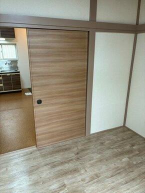 退去前につき、お写真は別のお部屋のものになります。