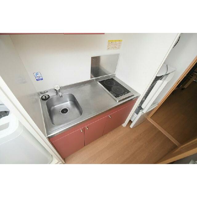 シンク広めで調理し易いです！