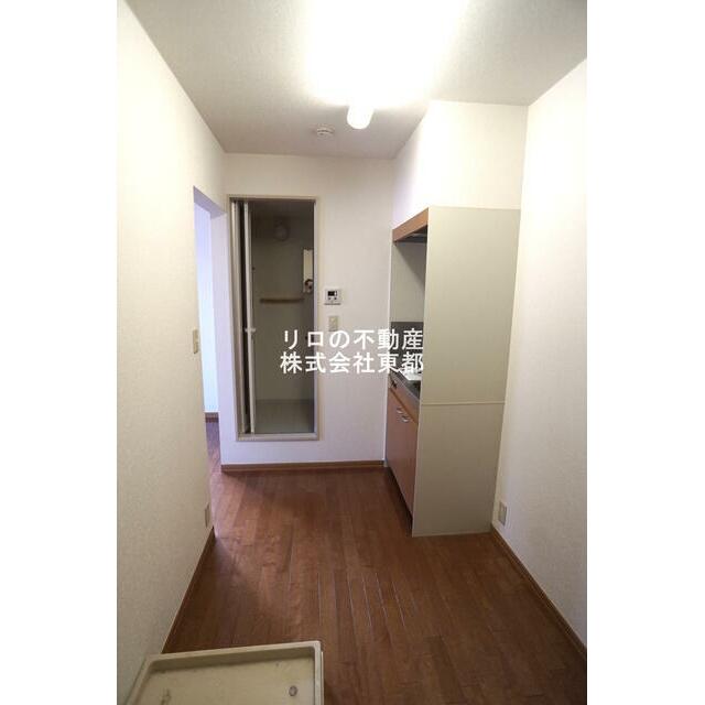 玄関から見たお部屋です♪