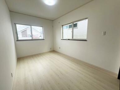 「北東側洋室約6畳」