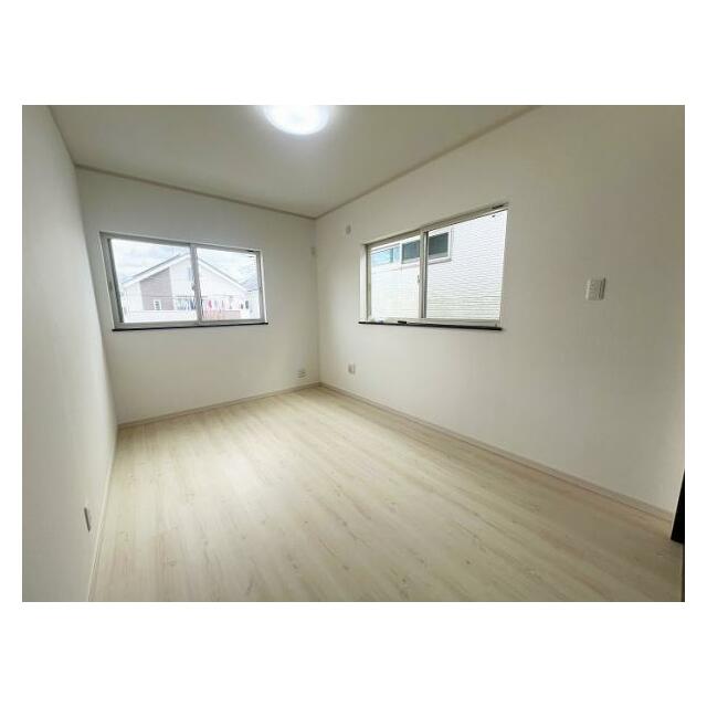 「北東側洋室約6畳」