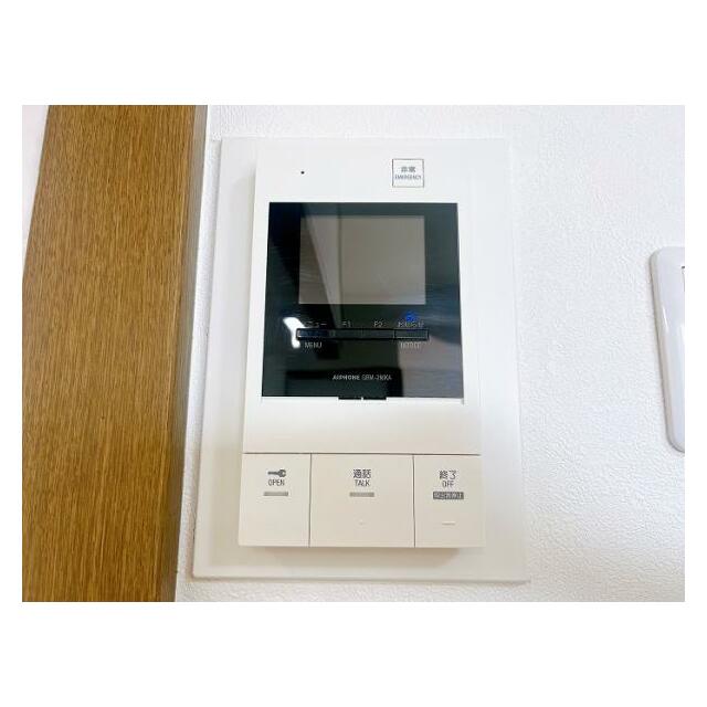 「インターホン」テレビモニター付きです。