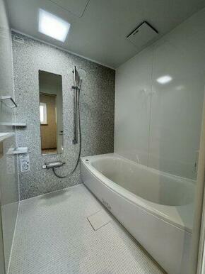 新品交換済みの１坪バス。