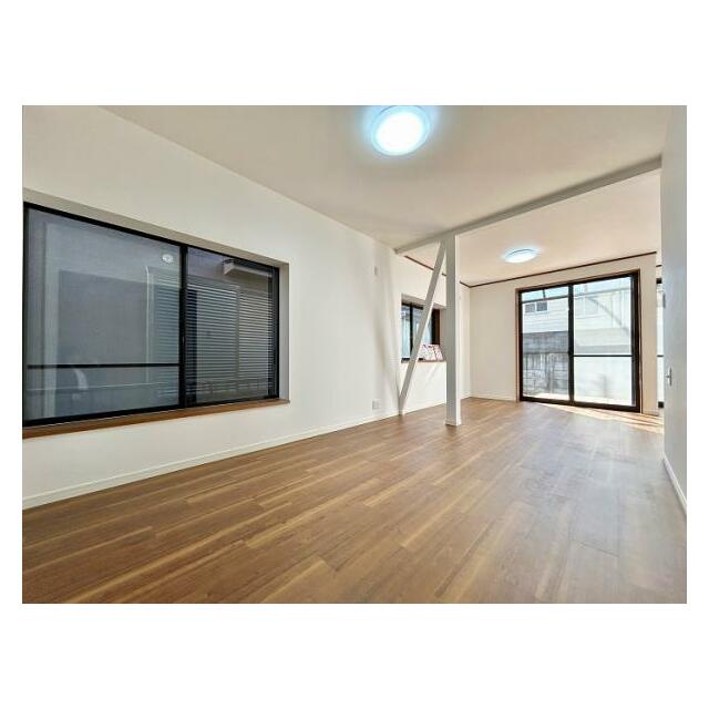 「LDK」19.5帖のゆったりと使えるリビングです