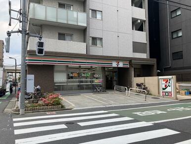 セブンイレブン新宿水道町中央店