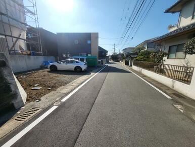 前面道路　幅員５．８Ｍ